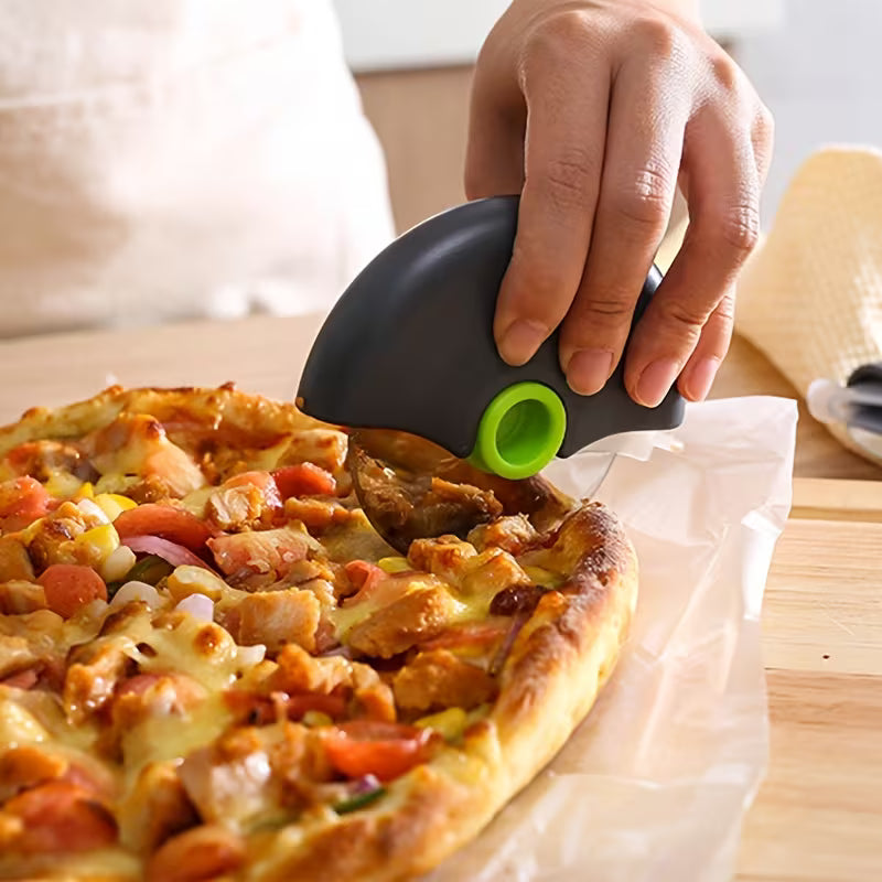 Stainless Steel Round Wheel Cutter, Perfect for Cake, Bread & Pie Baking, Roulette Roller Kitchen Tool