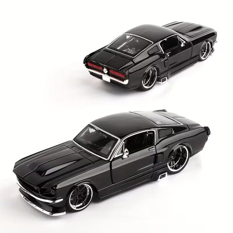 Maisto Simulation 1:24 DIY Assembly Alloy 19"67" for Ford GT Car Model Children's Toy Car Ornaments Pull-back Car Model Boy Toy Holiday Gift