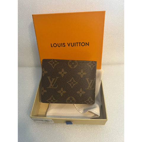 Men’s Monogram Style Wallet – Classic Design, New