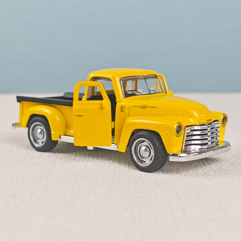 1:38 Scale Alloy Diecast Pickup Truck Toy Car